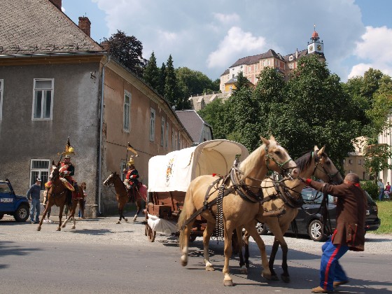 Javornická dělostřelecká garda s posilami táhne na pomoc Nyse. Foto (fh).JPG