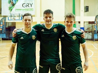 JT08TitulA.jpg - Jesenická legie v WKS Śląsk Futsal Wrocław - Jan Kadlec, Jiří Mráz a Patrik Kmínek. Více v aktuálním tištěném vydání.