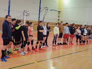 JT03TitulA.jpg - Soupeři, spoluhráči a kamarádi, kteří si v sobotu 28. ledna v Mikulovicích zavzpomínali na Kamila Kopeckého. FOTO (JS)