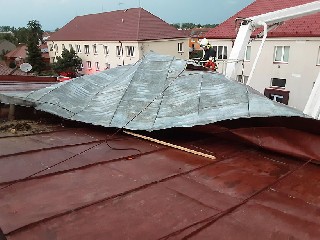 JT12TitulA.jpeg - Olomouckým krajem se prohnaly silné bouřky a vítr.